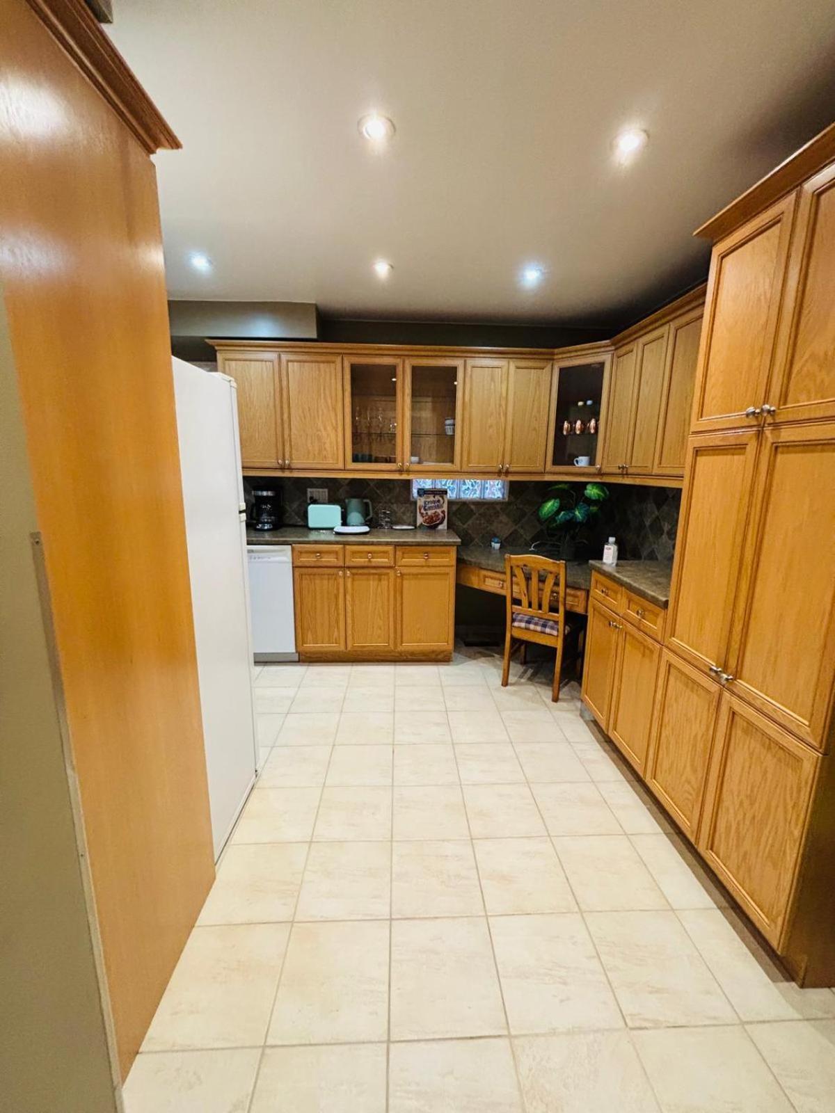 Room With Private Patio Next To Toronto Airport Mississauga Esterno foto